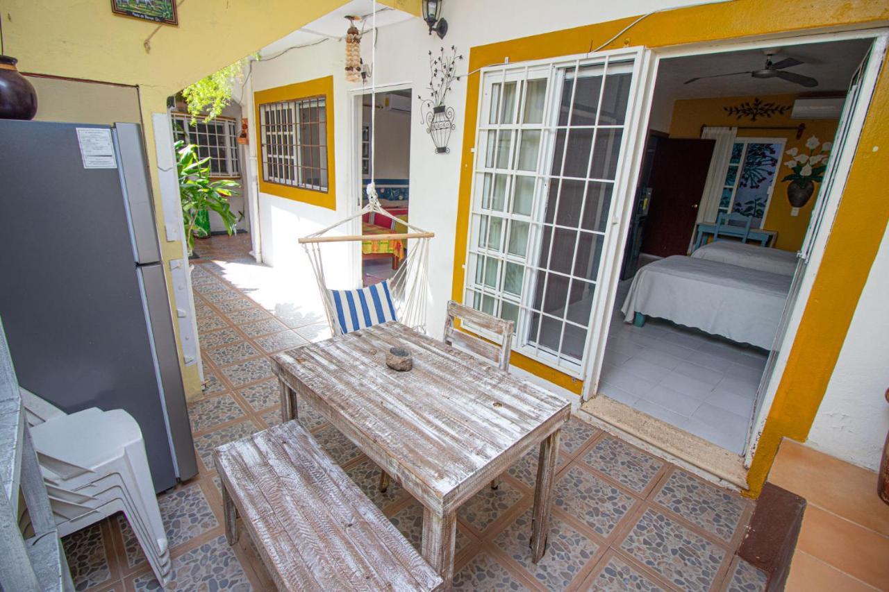 La Casa Del Almendro Hotell Playa del Carmen Exteriör bild
