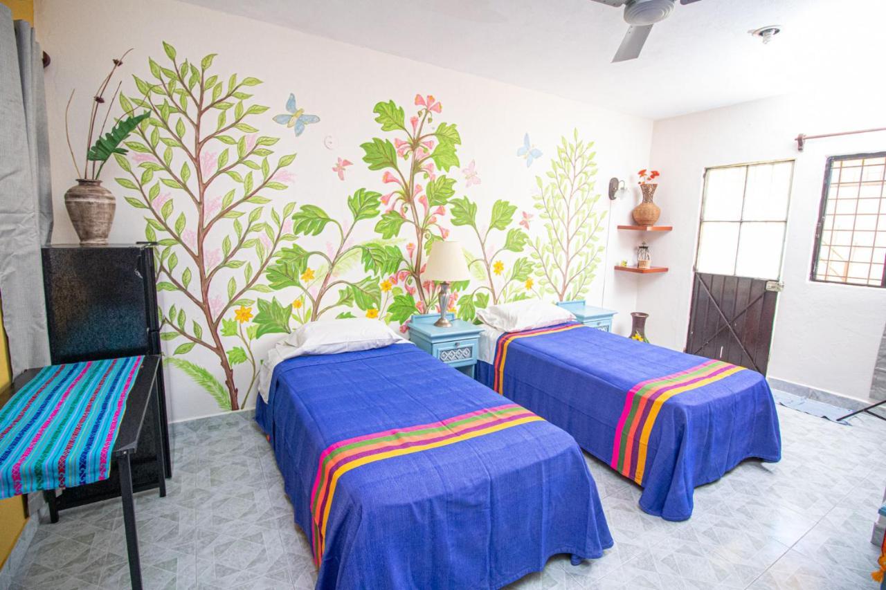 La Casa Del Almendro Hotell Playa del Carmen Exteriör bild