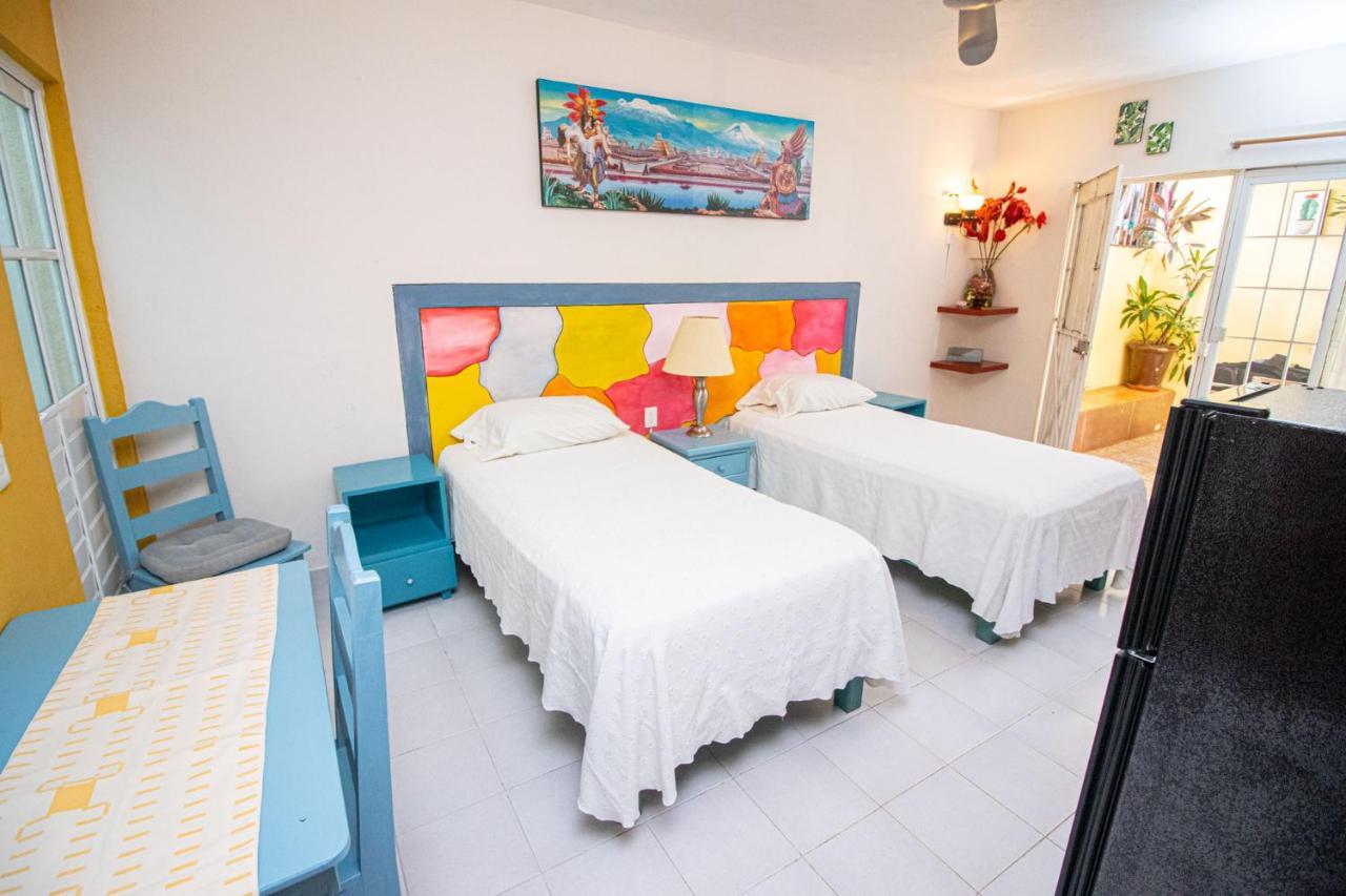 La Casa Del Almendro Hotell Playa del Carmen Exteriör bild
